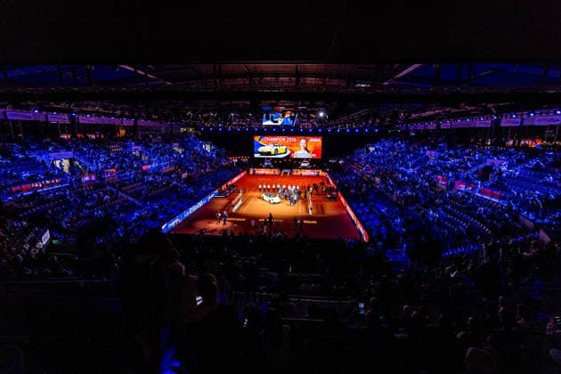 19 04 26 Porsche Tennis Grand Prix Stuttgart Germany, Stuttgart, 19 04 2026, Tennis, Porsche Tennis Grand Prix Stuttgart Feature, Cheers, Porsche Arena, Elena Rybakina Kazakhstan