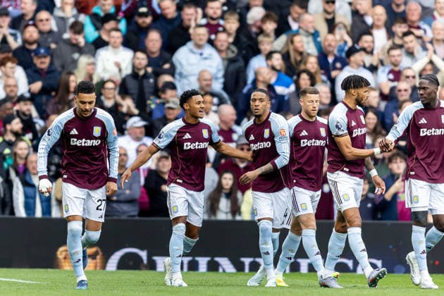 Aston Villa v Sunderland, Premier League GOAL scores 1-0 Aston Villa forward Ollie Watkins (11) scores and celebrates during the Premier League match between Aston Villa and Sunderland at Villa Park, Birmingham, UK on 19 April 2026. Birmingham Villa Park West Midlands UK Editorial use only DataCo restrictions apply See www.football-dataco.com , Copyright: xManjitxNarotrax PSI-24107-0154