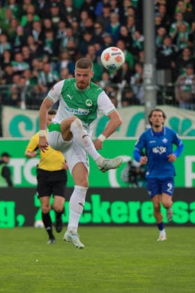 Fürth, Germany 19 April 2026 2 Bundesliga 30 Matchday SpVgg Greuther Fürth vs SV Darmstadt 98 In picture Jan Elvedi Greuther Fürth DFL regulations prohibit any use of photographs as image sequences and or quasi video Copyright: HMBxMedia MadeleinexFantini