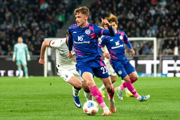 Deutschland: Bundesliga 2025 2026 Borussia Mönchengladbach vs. 1. FSV Mainz 05 30. Spieltag Sonntag, 19.04.2026 Borussia-Park (Nordrhein-Westfalen) Nikolas Veratschnig (1. FSV Mainz 05, 22) *** Germany Bundesliga 2025 2026 Borussia Mönchengladbach vs 1 FSV Mainz 05 30 Matchday Sunday, 19 04 2026 Borussia Park Nordrhein Westfalen Nikolas Veratschnig 1 FSV Mainz 05, 22 Copyright: xCelinaxLeiersx