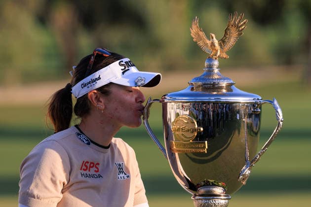 April 19, 2026, Tarzana, California, USA: Hannah Green poses with the Championship trophy after winning the Final Round of the 2026 JM Eagle Championship Los Angeles at the Caballero Country Club in Tarzana, California on Sunday April 19, 2026. JAVIER ROJAS PI Tarzana USA - ZUMAp124 20260419_zaa_p124_038 Copyright: xJavierxRojasx