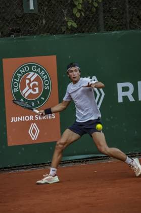 RECORD DATE NOT STATED Juan Miguel Bolivar Idarraga faces Leonardo Storck Franca in the Roland Garros Junior Series final in Sao Paulo. Sao Paulo (SP), 04 19 2026 Tennis Roland-Garros Junior Series SP Juan Miguel Bolivar Idarraga faces Leonardo Storck in the final of the Roland-Garros Junior Series, at the Sociedade Harmonia de Tenis, this Sunday (19).(Foto: Pedro Paulo Diaz Thenews2 imago images) SPO  Copyright: xPedroxPauloxDiazx