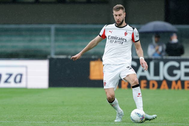 April 19, 2026, Verona, Italy: Strahinja Pavlovic of AC Milan seen in action during the Italian Serie A soccer match Hellas Verona vs AC Milan at Marcantonio Bentegodi Stadium..Final score Hellas Verona 0: 1 AC Milan A Soccer Match Hellas Verona Vs AC Milan At Marcantonio Bentegodi Stadium  - ZUMAs197 20260419_aaa_s197_192 Copyright: xEmanuelexPennacchiox