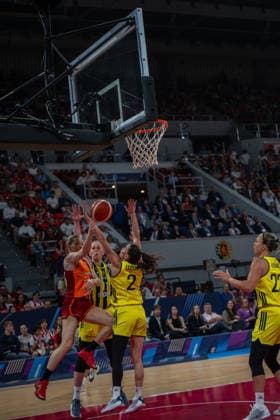 Zaragoza, Spain. 19 April 2026. EuroLeague Women Final Six 2026 Final game between Fenerbahce and Galatasaray Zaragoza Zaragoza Spain Copyright: xNanoxCalvox NN-EuroleagueFinal-C-43