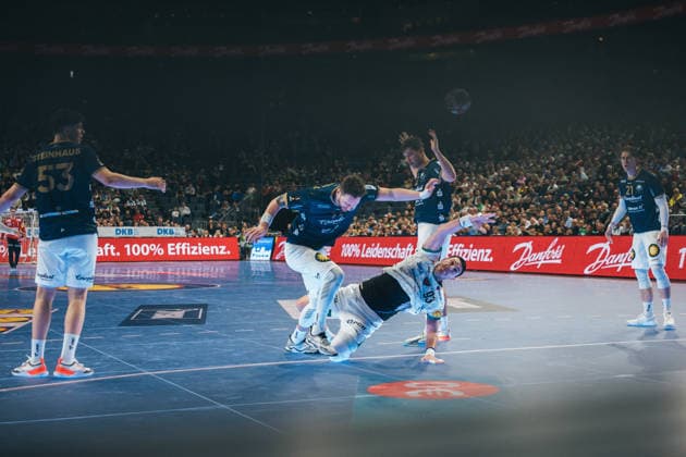 19 4 2026, handball, Lidl, Final Four, final, final match, Cologne, Lanxess Arena, Bergischer HC, Füchse Berlin, 2026 duel between Marsenić, Mijajlo Berlin and Gerdas Babarskas Lanxess Arena, Cologne North Rhine-Westphalia Germany P1047970-2