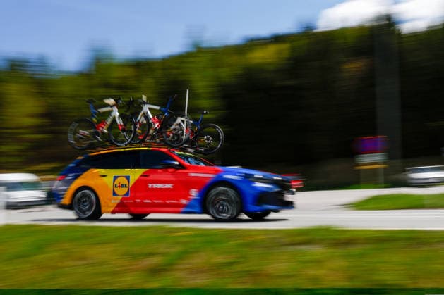 CYCLING - Tour of the Alps 2026 INNSBRUCK,AUSTRIA,20.APR.26 - CYCLING - Tour of the Alps, stage 1, Innsbruck - Innsbruck. Image shows the team car of LIDL-TREK.  GEPAxpictures xMarkoxVulic