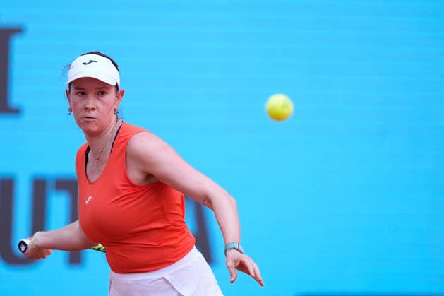 April 20, 2026, Madrid, Madrid, Spain: Dominika Salkova of Czech Republic in action against Ruth Roura Llaverias of Spain during the Mutua Madrid Open 2026, ATP, Tennis Herren Masters 1000 and WTA, Tennis Damen 1000, at La Caja Magica on April 20, 2026 in Madrid, Spain. Mutua Madrid Open 2026 - Day 1 - ZUMAa181 20260420_zaa_a181_010 Copyright: xDennisxAgyemanx