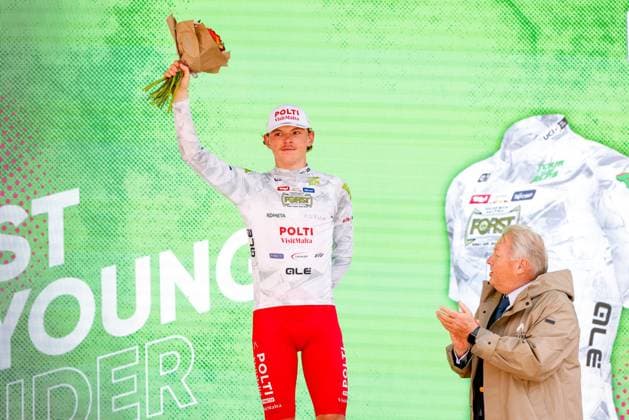 CYCLING - Tour of the Alps 2026 INNSBRUCK,AUSTRIA,20.APR.26 - CYCLING - Tour of the Alps, stage 1, Innsbruck - Innsbruck. Image shows Gabriele Bessega (ITA TEAM POLTI VISITMALTA) and Harald Mayer (OERV).  GEPAxpictures xMarkoxVulic