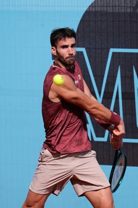 April 20, 2026, Madrid, Madrid, Spain: Andrea Pellegrino of Italy in action against Martin Damm of USA during the Mutua Madrid Open 2026, ATP, Tennis Herren Masters 1000 and WTA, Tennis Damen 1000, at La Caja Magica on April 20, 2026 in Madrid, Spain. Mutua Madrid Open 2026 - Day 1 - ZUMAa181 20260420_zaa_a181_061 Copyright: xDennisxAgyemanx