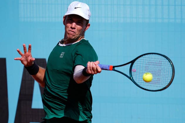 April 20, 2026, Madrid, Madrid, Spain: Martin Damm of USA in action against Andrea Pellegrino of Italy during the Mutua Madrid Open 2026, ATP, Tennis Herren Masters 1000 and WTA, Tennis Damen 1000, at La Caja Magica on April 20, 2026 in Madrid, Spain. Mutua Madrid Open 2026 - Day 1 - ZUMAa181 20260420_zaa_a181_074 Copyright: xDennisxAgyemanx