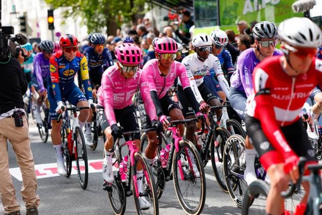 CYCLING - Tour of the Alps 2026 INNSBRUCK,AUSTRIA,20.APR.26 - CYCLING - Tour of the Alps, stage 1, Innsbruck - Innsbruck. Image shows the peloton.  GEPAxpictures xMarkoxVulic