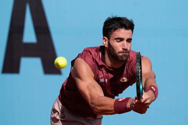 April 20, 2026, Madrid, Madrid, Spain: Andrea Pellegrino of Italy in action against Martin Damm of USA during the Mutua Madrid Open 2026, ATP, Tennis Herren Masters 1000 and WTA, Tennis Damen 1000, at La Caja Magica on April 20, 2026 in Madrid, Spain. Madrid Spain - ZUMAa181 20260420_zaa_a181_032 Copyright: xDennisxAgyemanx