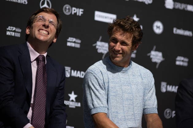 Presentation of the Mutua Madrid Open 2026 in Madrid, Spain - 20 Apr 2026 José Luis Martínez-Almeida, Mayor of Madrid (L) and Casper Ruud (R), Norwegian tennis player and current Mutua Madrid Open champion attend the presentation of the Mutua Madrid Open 2026, which will be held from from April 20th to May 3rd at La Caja Mágica in Madrid. Madrid Spain Copyright: xDavidxCanalesx xSOPAxImagesx DCPresentacionMutuaMadrid260420-36