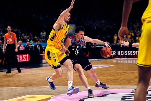 Jonas Mattisseck Alba Berlin, 09 , Grayson Murphy Telekom Baskets Bonn, 07 , GER, ALBA Berlin vs Telekom Baskets Bonn, Basketball Men, easy Credit BBL, Season 2025 2026, Matchday 30, 20 04 2026 GER, ALBA Berlin vs Telekom Baskets Bonn, Basketball Men, easy Credit BBL, Season 2025 2026, Matchday 30, 20 04 2026 Berlin Copyright: xClaudiusxRauch,xEibner-Pressefotox xClaudiusxRauchx EP_CRH