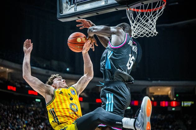 Basketball Berlin 20 04 2026 Season 2025 2026 EasyCredit BBL 1 Bundesliga Men, Men Alba Berlin Telekom Baskets Bonn Kur Jongkuch Bonn, No 15 Alex O Connell Alba Berlin, No 03