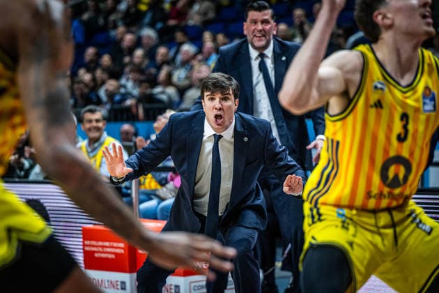 Basketball Berlin 20 04 2026 Season 2025 2026 EasyCredit BBL 1 Bundesliga Men, Men Alba Berlin Telekom Baskets Bonn Pedro Calles Alba Berlin, Coach