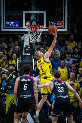 Basketball Berlin 20 04 2026 Season 2025 2026 EasyCredit BBL 1 Bundesliga Men, Men Alba Berlin Telekom Baskets Bonn Sam Griesel Alba Berlin, No 05