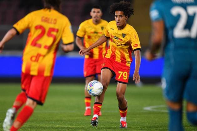 Lecce s Defensive Midfielder Oumar Ngom (79 US Lecce) in action during the Serie A Enilive matchday 33 match between US Lecce and AFC Fiorentina at the Stadio Via del Mare in Lecce, Italy, Monday, April 20, 2026. (Credit Image: Giovanni Evangelista LaPresse)  Copyright: xGiovannixEvangelista LaPressex