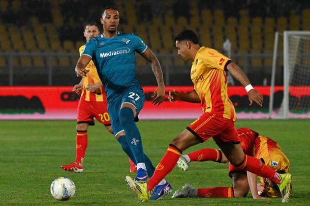 CALCIO - Serie A - US Lecce vs ACF Fiorentina Walid Cheddira (Us Lecce) in action during US Lecce vs ACF Fiorentina, Italian soccer Serie A match in Lecce, Italy, April 20 2026 Lecce Italy  Copyright: xIPAxSport ABACAx
