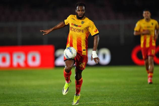 Lecce s Central Midfielder Lassana Coulibaly (29 US Lecce) in action during the Serie A Enilive matchday 33 match between US Lecce and AFC Fiorentina at the Stadio Via del Mare in Lecce, Italy, Monday, April 20, 2026. (Credit Image: Giovanni Evangelista LaPresse)  Copyright: xGiovannixEvangelista LaPressex