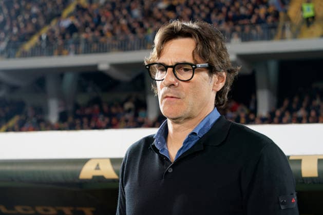 coach Paolo Vanoli of ACF Fiorentina during US Lecce vs ACF Fiorentina, Italian soccer Serie A match in Lecce, Italy, April 20 2026  Copyright: xEmmanuelexMastrodonato IPAxSportx xipa-agency.netx xx IPA_74108562 IPA_Agency_IPA74108562
