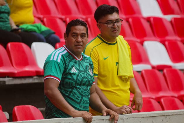 April 20, 2026, Mexico City, Ciudad de Mexico, Mexico: Fans of Mexico and Brazil during the legends exhibition football match between Mexico and Brazil at Estadio Banorte. on April 19, 2026, 2026 in Mexico City, Mexico. Mexico V Brazil Legends Exhibition Match  - ZUMAe321 20260420_zsa_e321_011 Copyright: xIanxRoblesx
