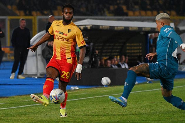 CALCIO - Serie A - US Lecce vs ACF Fiorentina Coulibaly Lassana (Us Lecce) in action during US Lecce vs ACF Fiorentina, Italian soccer Serie A match in Lecce, Italy, April 20 2026 Lecce Italy  Copyright: xIPAxSport ABACAx