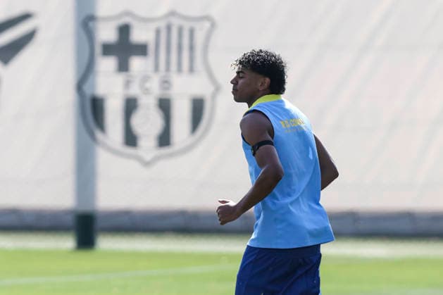 April 21, 2026, Sant Joan Despi, Barcelona, SPAIN: Lamine Yamal during the training day of FC Barcelona, Barca ahead the Spanish League, Laliga EA Sports, football match against RC Celta at Ciudad Esportiva Joan Gamper on April 21, 2026 in Sant Joan Despi, Barcelona, Spain. Sant Joan Despi SPAIN - ZUMAa181 20260421_zaa_a181_006 Copyright: xJavierxBorregox