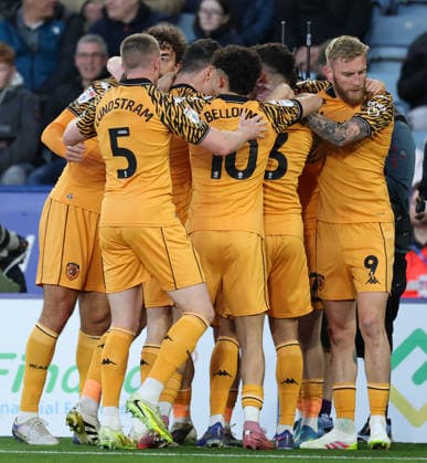 Leicester City v Hull City Sky Bet Championship Liam Millar of Hull City celebrates scoring the first goal during the Sky Bet Championship match at the King Power Stadium, Leicester 21 04 2026 UK Newspapers OUT Copyright: xAndyxSumnerx FIL-23317-0146