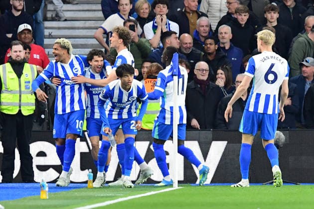 Brighton and Hove Albion v Chelsea, Premier League GOAL CELEBRATION 1-0 Brighton players celebrate theopening goal of the game scored by Ferdi KadÄ±oÄülu Defender of Brighton and Hove Albion1 the Premier League match between Brighton and Hove Albion and Chelsea at the American Express Stadium, Brighton and Hove, UK on 21 April 2026. Brighton and Hove American Express Stadium East Sussex UK Editorial use only DataCo restrictions apply See www.football-dataco.com , Copyright: xJeffxMoodx PSI-24113-0016