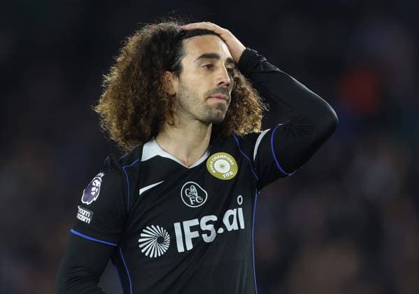 BRIGHTON, ENGLAND, APRIL 21: Marc Cucurella of Chelsea looks disappointed & dejected during the Premier League match between Brighton & Hove Albion FC v Chelsea FC at AMEX Community Stadium, Brighton, England, on April 21. (Photo by Daniel Weir) Copyright: xDanielxWeir SportsxPressxPhotox Sportspressphoto_SPR133967