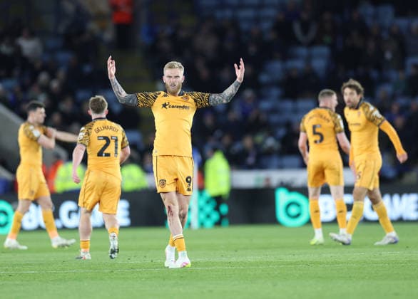 Leicester City v Hull City Sky Bet Championship Oliver McBurnie of Hull City celebrates scoring the second goal during the Sky Bet Championship match at the King Power Stadium, Leicester 21 04 2026 UK Newspapers OUT Copyright: xAndyxSumnerx FIL-23317-0247