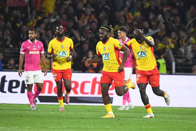 FOOTBALL : RC Lens vs Toulouse FC - Coupe de France - Demi-finale - 21 04 2026 Joie des joueurs du RC Lens aprÃ s le but de Allan Saint-Maximin (RC Lens) LensFrance  Copyright: xBaptistexAutissierx