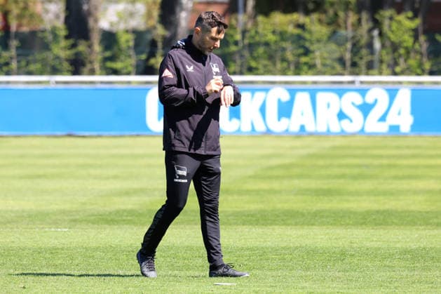 DEU, DFL, 2 FBL Hertha BSC, Training, 22 04 2026, Sportforum, Berlin, DEU, DFL, 2 FBL Hertha BSC, Training, im Bild Cheftrainer Stefan Leitl Hertha BSC Berlin DFL regulations prohibit any use of Photographs as image sequences and or quasi video nordphotoxGmbHx xEngler nph00076
