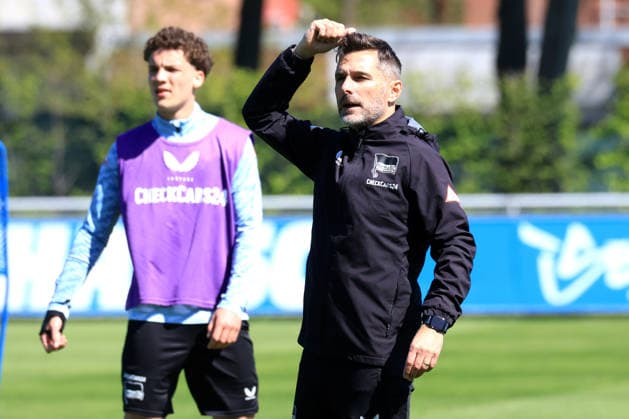 DEU, DFL, 2 FBL Hertha BSC, Training, 22 04 2026, Sportforum, Berlin, DEU, DFL, 2 FBL Hertha BSC, Training, im Bild Cheftrainer Stefan Leitl Hertha BSC Berlin DFL regulations prohibit any use of Photographs as image sequences and or quasi video nordphotoxGmbHx xEngler nph00076