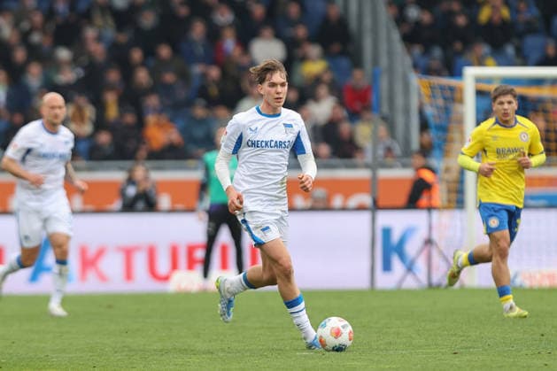 19 04 2025, xtgx, Soccer 2 Bundesliga, Eintracht Braunschweig Hertha BSC Berlin v l Kennet Eichhorn Hertha, 23 DFL DFB REGULATIONS PROHIBIT ANY USE OF PHOTOGRAPHS as IMAGE SEQUENCES and or QUASI VIDEO Braunschweig