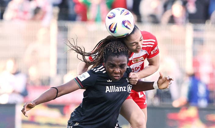 Edna Imade, Amber Tysiak duel match scene Action Sport Football Soccer 1 Bundesliga Women Women 23 Matchday Season 2025 2026 22 04 2026 1 FC Union Berlin vs FC Bayern München FCB DFL regulations prohibit any use of photographs as image sequences and or quasi video