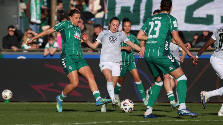 Football, Women, 1st BL, Werder Bremen - VfL Wolfsburg