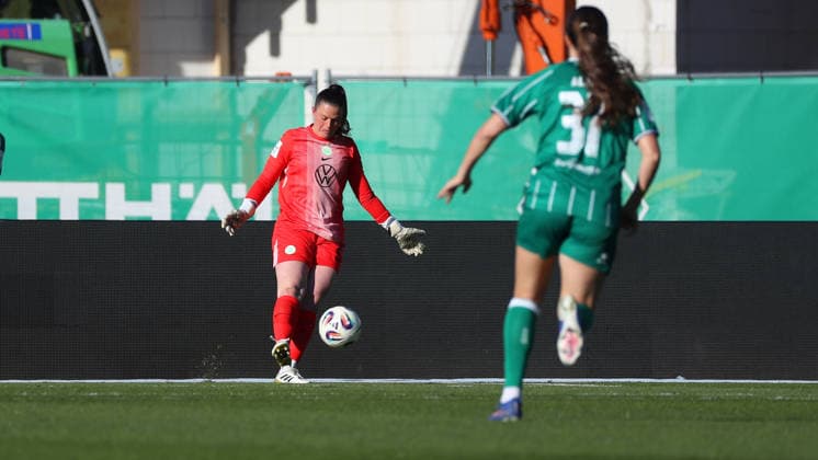 Bremen vs VfL, BL Women Bremen, 22 04 2026, Football, Women, Google Pixel Bundesliga, Season 2025 2026, SV Werder Bremen vs VfL Wolfsburg, Goalkeeper Martina Tufekovic VfL Wolfsburg Germany