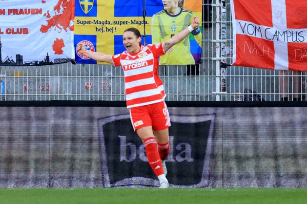 DEU, 2 BL, Frauen, 1 FC Union vs Bayern Muenchen, 22 04 2026, Stadion Alte Foersterei, Berlin, DEU, 2 BL, Frauen, 1 FC Union vs Bayern Muenchen, im Bild 1 1 durch Sophie Weidauer 1 FC Union Berlin 9 DFL regulations prohibit any use of Photographs as image sequences and or quasi video nordphotoxGmbHx xEngler nph00076