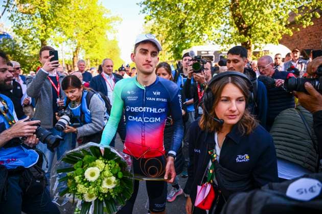La Fleche Wallonne 2026 Cycling Race HUY, BELGIUM - APRIL 22 : Seixas Paul (FRA) of Decathlon CMA CGM Team after the race during the 90th edition of La Fleche Wallonne an UCI World Tour 1.UWT one day cycling road race for Men Elite of 209 km with start in Herstal and finish in Huy on April 22, 2026 in Huy, Belgium, 22 04 2026 ( Motordriver Guy De Vuyst - Huy Belgium  Copyright: xGvgx