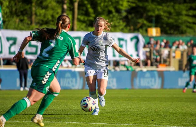 Germany Womens Bundesliga 2025 2026, Matchday 17 Werder Bremen vs VfL Wolfsburg Weser Stadion Platz 11 Bremen Justine Kielland VfL Wolfsburg Women, 18 Bremen Copyright: xAymanxAlahmedx