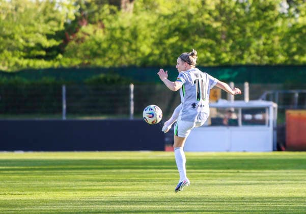 Germany Womens Bundesliga 2025 2026, Matchday 17 Werder Bremen vs VfL Wolfsburg Weser Stadion Platz 11 Bremen Svenja Huth VfL Wolfsburg Women, 10 Bremen Copyright: xAymanxAlahmedx