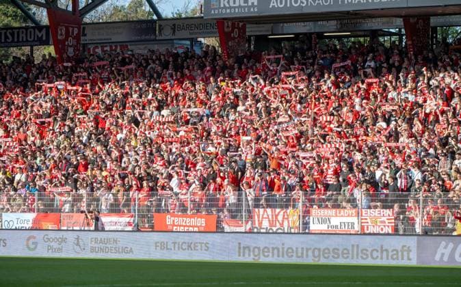 Soccer, Women, Season 2025 2026, Google Pixel Women Bundesliga 23 Matchday , 1 FC Union Berlin FC Bayern Munich, Fans of 1 FC Union, 22 04 2026, Copyright: xMatthiasxKochx