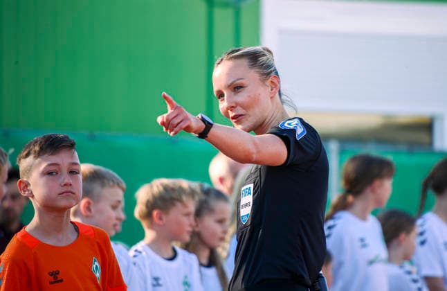 Germany Womens Bundesliga 2025 2026, Matchday 17 Werder Bremen vs VfL Wolfsburg Weser Stadion Platz 11 Bremen Referee Fabienne Michel Bremen Copyright: xAymanxAlahmedx