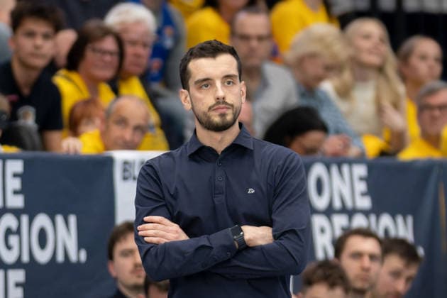 Marco Legovich Dzigi, Head Coach , CSO Voluntari vs Dziki Warszawa, European North Basketball League, Final Four, Semifinal 2025 26, Romania, Poland, 22 04 2026 Weissenfels Stadthalle Sachsen Anhalt Germany