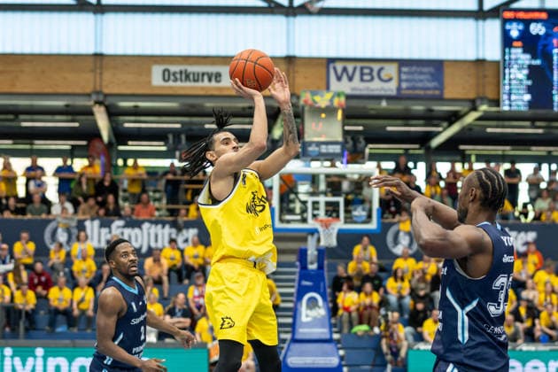 GER, ENBL VIMODROM Final 4, Semifinal 1, CSO Voluntari Dziki Warsaw 22 04 2026, Stadthalle, Weißenfels, GER, ENBL VIMODROM Final 4, Semifinal 1, CSO Voluntari Dziki Warsaw Tahlik Chavez Dziki Warsaw, 16 Â Photo Alexander Trienitz Weißenfels Stadthalle Sachsen Anhalt Germany
