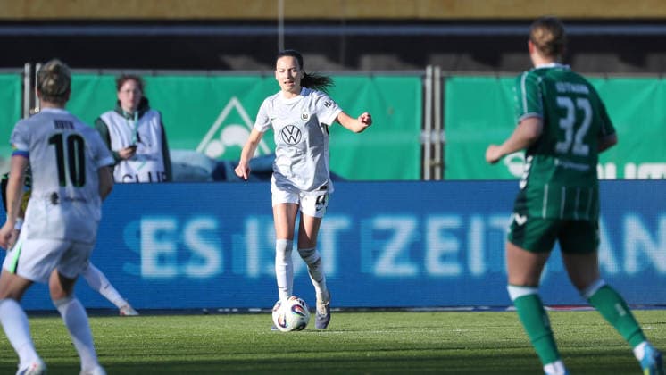 Bremen vs VfL, BL Women Bremen, 22 04 2026, Football, Women, Google Pixel Bundesliga, Season 2025 2026, SV Werder Bremen vs VfL Wolfsburg, Joelle Wedemeyer VfL Wolfsburg Germany