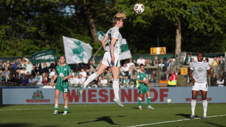 Bremen vs VfL, BL Women Bremen, 22 04 2026, Football, Women, Google Pixel Bundesliga, Season 2025 2026, SV Werder Bremen vs VfL Wolfsburg, Camilla Küver VfL Wolfsburg Germany