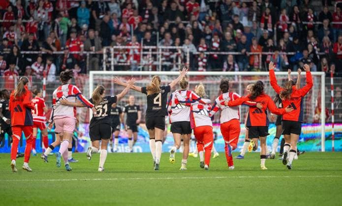 Soccer, Women, Season 2025 2026, Google Pixel Women Bundesliga 23 Matchday , 1 FC Union Berlin FC Bayern Munich, Bayern jubilation after the final whistle and championship, 22 04 2026, Copyright: xMatthiasxKochx
